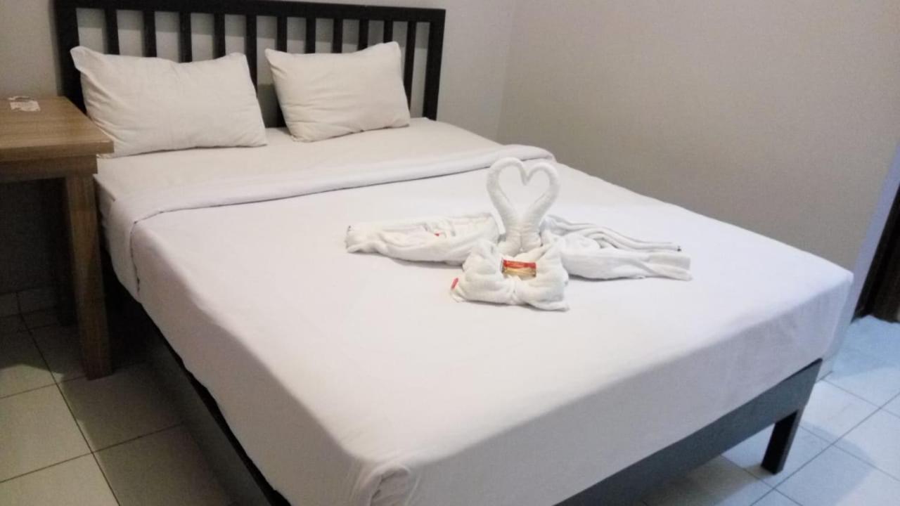 오요 936 트레미고 게스트하우스 샤리아 치레본 외부 사진