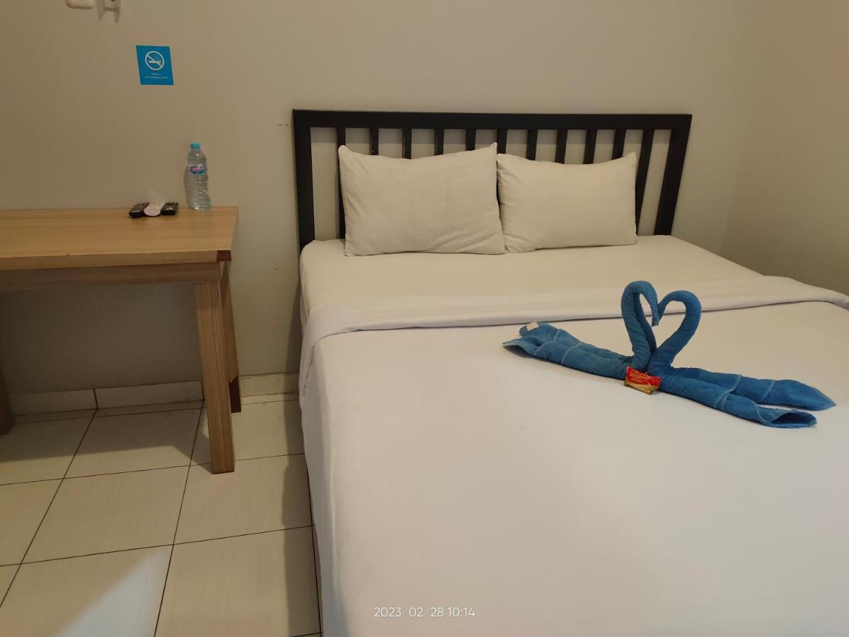 오요 936 트레미고 게스트하우스 샤리아 치레본 외부 사진